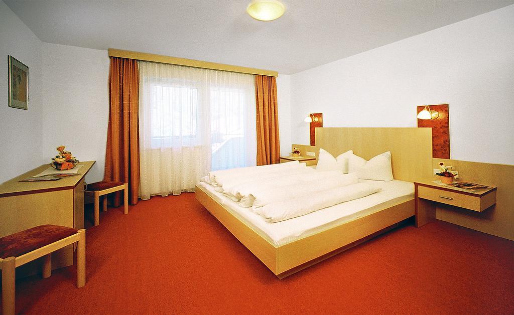 Gaestehaus Mrak Längenfeld Szoba fotó