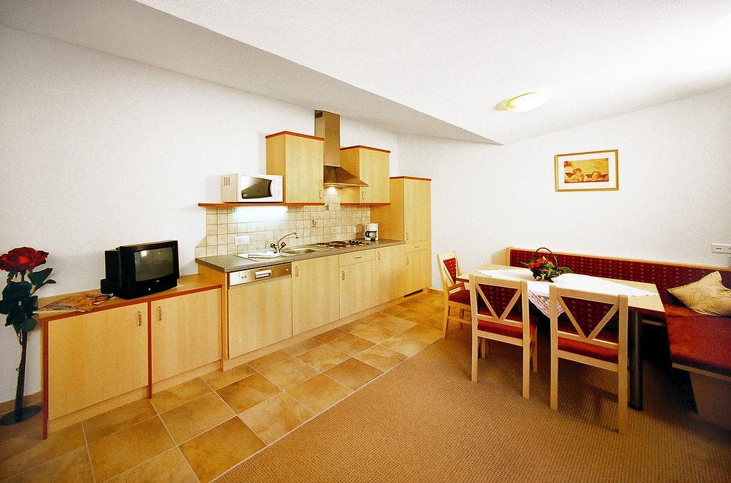 Gaestehaus Mrak Längenfeld Szoba fotó