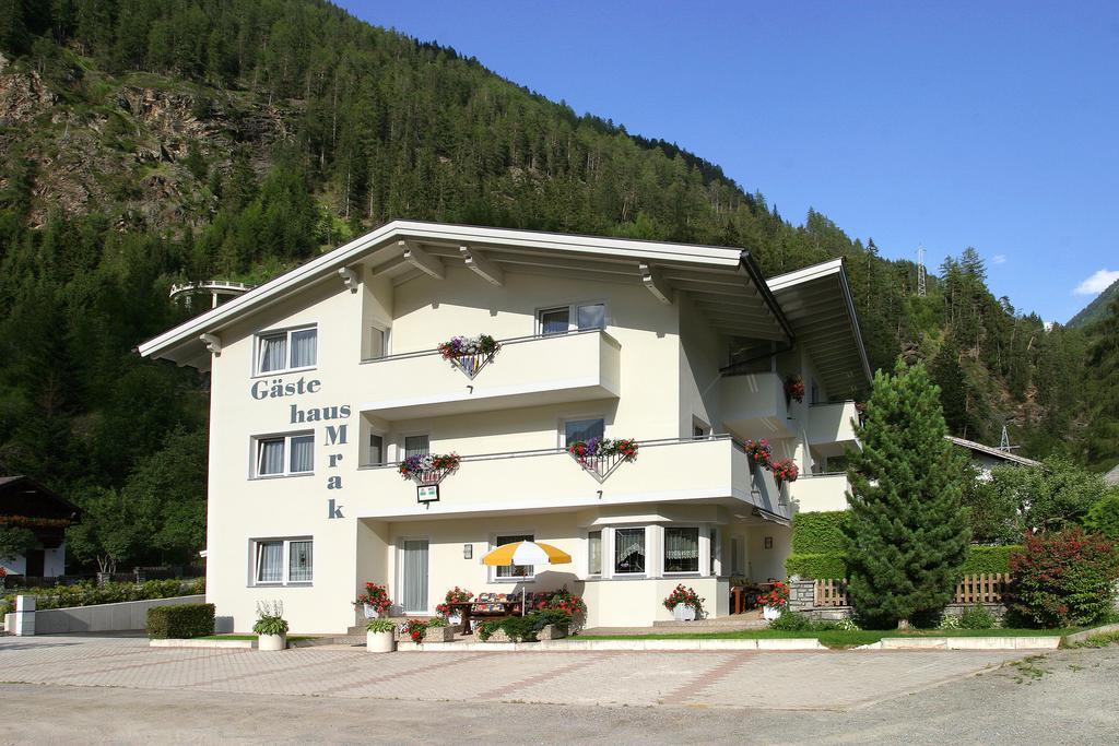 Gaestehaus Mrak Längenfeld Kültér fotó